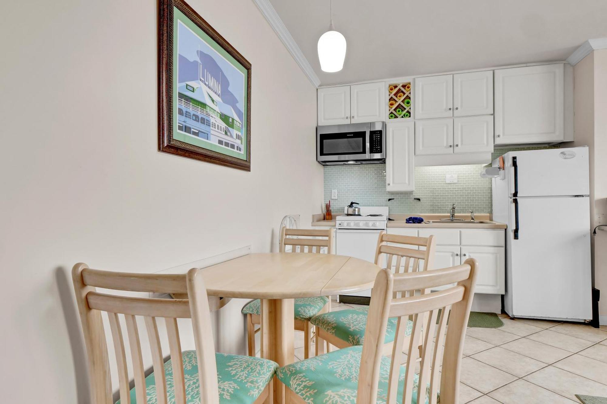 Sandpeddler Inn And Suites 라이츠빌비치 외부 사진