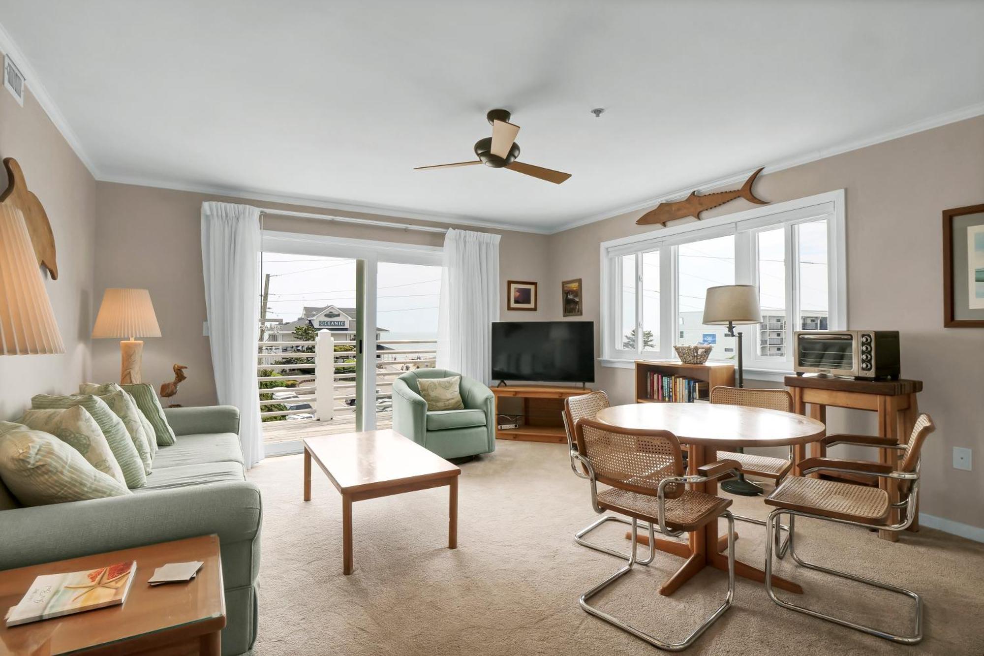Sandpeddler Inn And Suites 라이츠빌비치 외부 사진